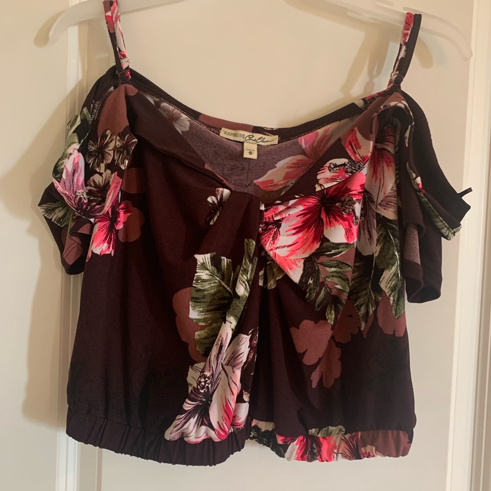 Adorable Deep Plum crop top NWT  by: Express Size:M Floral Print